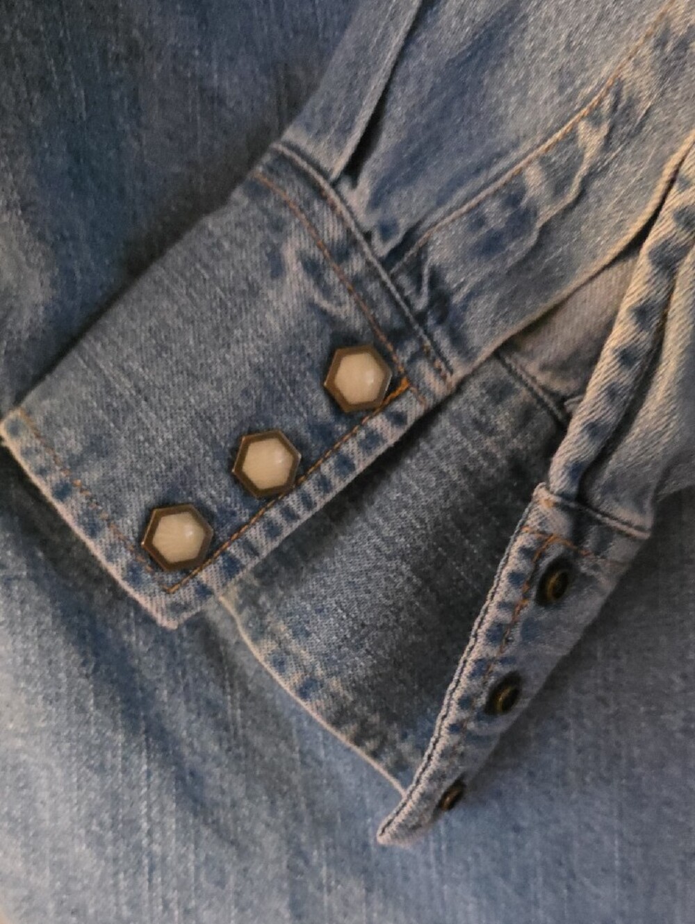 LEVIS RED TAB DENIUM SHIRT - Picture 4 of 5